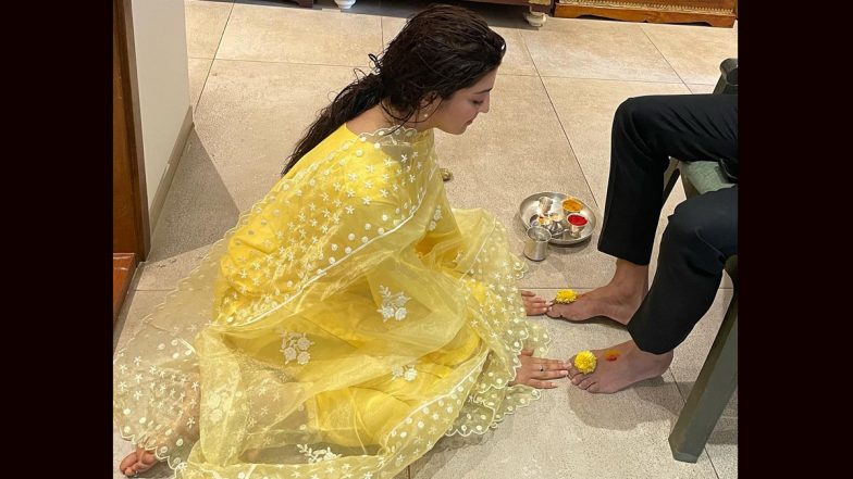 Pranita Subhash Performs Pooja at Her Husband's Feet on Occasion of Bheemana Amavasya, Says Calling Hindu Rituals as 'Patriarchal' is Baseless (View Post)