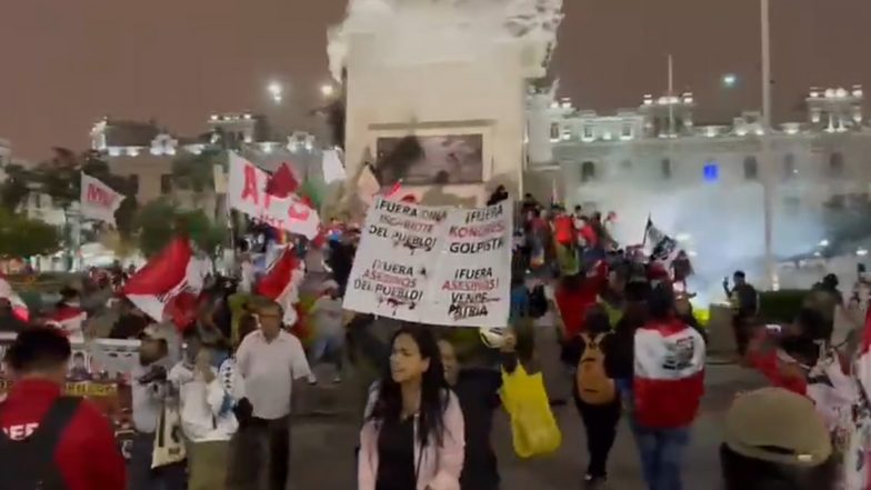 Peru Protest Video: Police Clash With Protesters Demanding Stepping Down of President Dina Boluarte