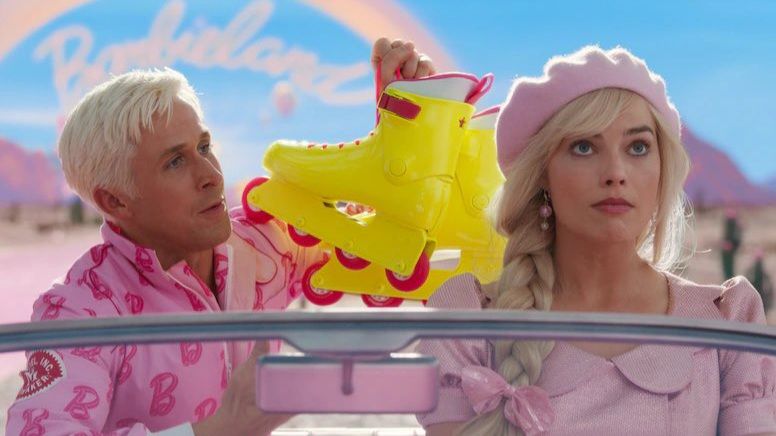 Barbie Review: Margot Robbie and Greta Gerwig's Film Hailed as a 'Total Crowd Pleaser' by Netizens With Ryan Gosling's 'Himbo Ken' Being a Standout!