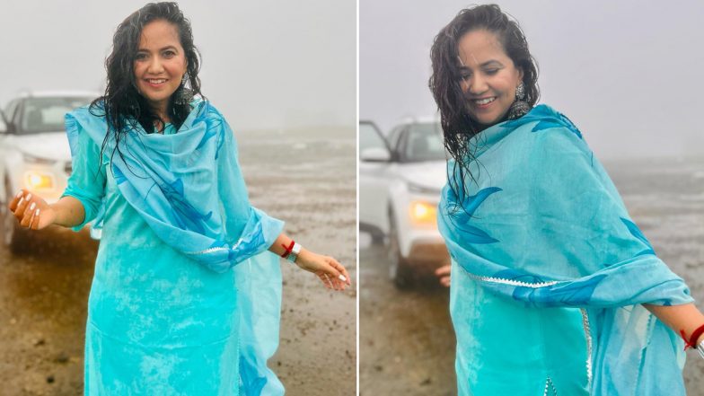 Roopal Tyagi Enjoys Monsoon in Blue Suit, Ranju Ki Betiyaan Actor Shares Quirky Pics On Insta