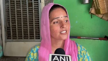 Seema Haider, Pakistan National Who Illegally Entered India to Marry Lover, Observes Fast for Successful Moon Landing of Chandrayaan 3 (Watch Video)