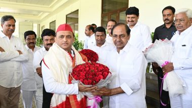 Samajwadi Party Leader Akhilesh Yadav Meets Telangana CM KCR Amid Opposition's Standoff with BRS