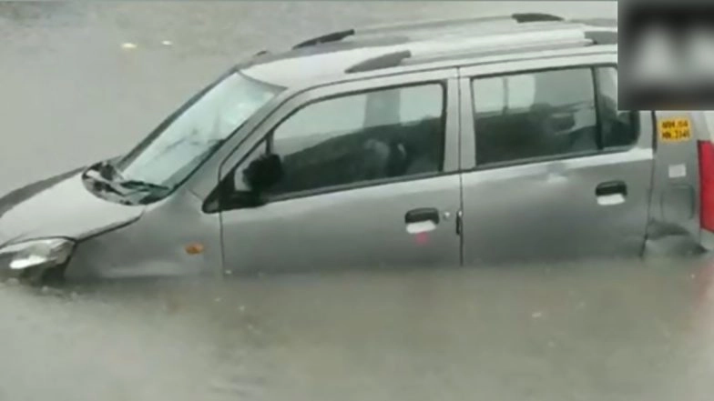 Heavy Rainfall Lashes Parts of Maharashtra, Causes Waterlogging in Multiple Areas
