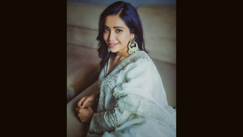 Asha Negi Exudes Elegance in Off-White Embellished Suit and Chandbalis (View Pics)