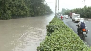 Delhi Traffic Advisory Issued for Today as River Yamuna Overflows and Floods Roads Following Incessant Rainfall (Watch Videos)