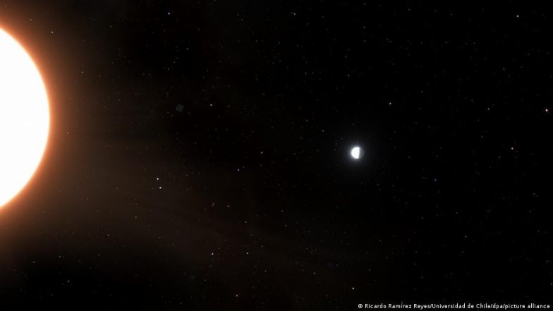 Scientists Find Planet with Metal Clouds 'like a Mirror'