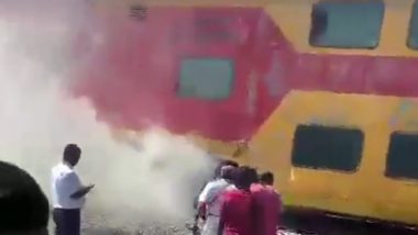 Smoke Detected in Train in Andhra Pradesh Video: Smoke Seen in Coach of Chennai-Bengaluru Double Decker Express in Chittoor; Triggers Panic Among Passengers