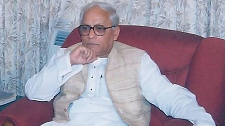 Buddhdeb Bhattacharjee Health Update: Former West Bengal CM Hospitalised With Respiratory Infection in Kolkata (Watch Video)