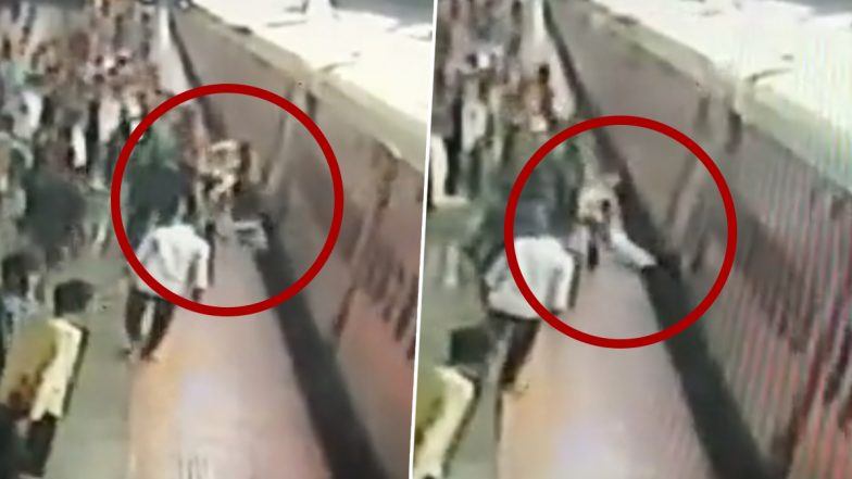 RPF Jawans Save Life of Passenger After He Falls While Attempting to Board Moving Ayodhya Express at Thane Railway Station in Maharashtra (Watch Video)