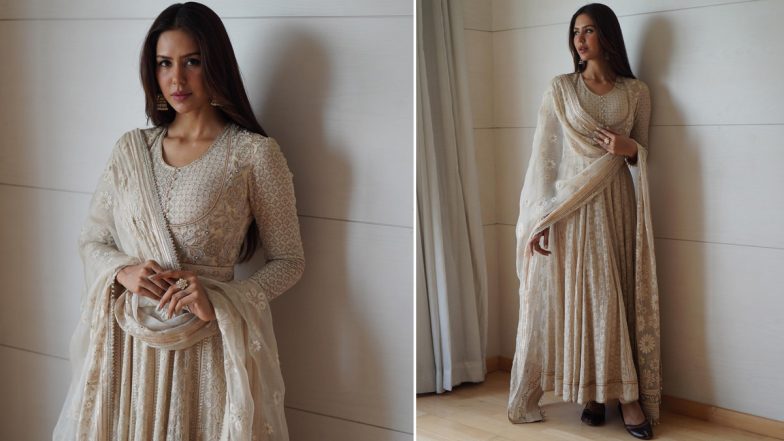 Sonam Bajwa Looks Like a Dream in Full-Sleeved Beige Salwar Suit (See Pics)