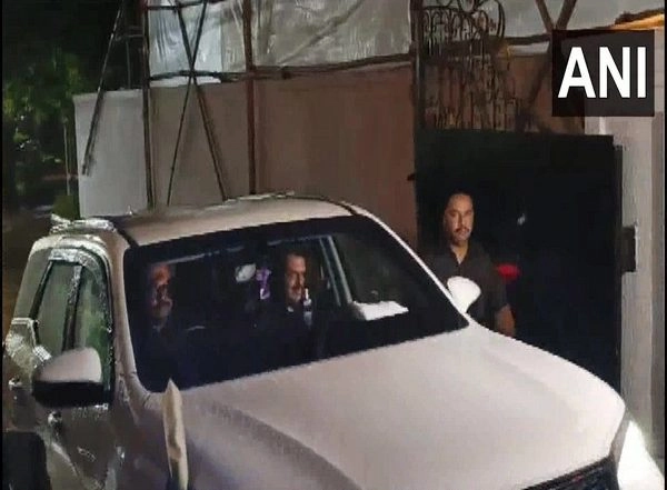 India News | Maharastra: Deputy Devendra Fadnavis Leaves Varsha After Meeting with CM Shinde