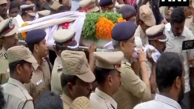 India News | Top Tamil Nadu Police Officers Pay Last Respects to DIG Vijayakumar