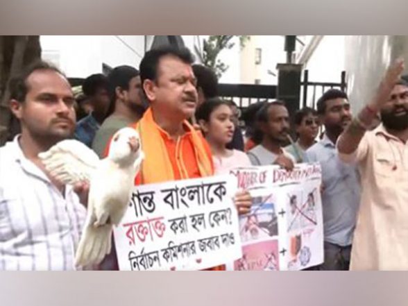 India News | West Bengal Panchayat Polls: Voting Underway Amid Violence; Polling Suspended at Several Booths - Vimarsana News