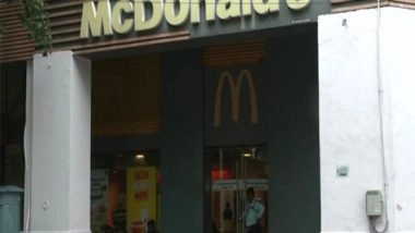 India News | Burger Lovers Understand Why Tomato Slices Are Missing!