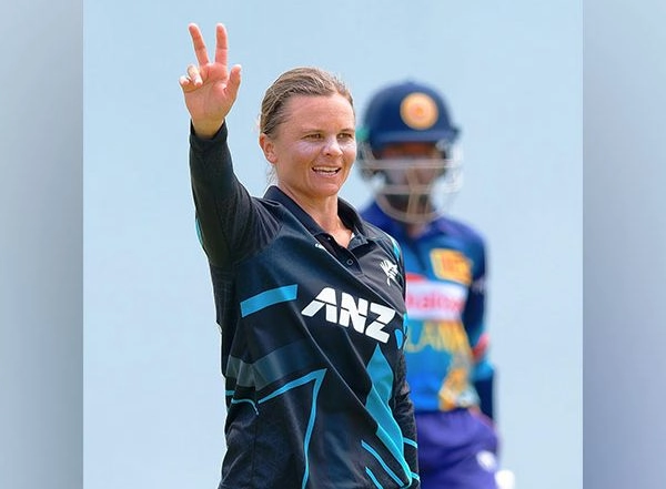 Sports News | New Zealand Spinners Dominate Sri Lanka to Go 1-0 Up in T20I Series