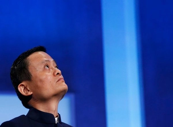 World News | China: Jack Ma's Ant Group Slapped with Nearly 1bn Fine
