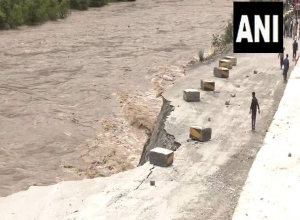 India News | J&K: Road Washed Away Due to Heavy Rainfall in Chabba Seri at Jammu-Srinagar NH