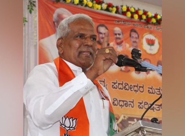 Karnataka Jain Monk Murder Case: ISIS Behind Kamakumar Nandi Maharaj's Killing, Says BJP MLA Siddu Savadi