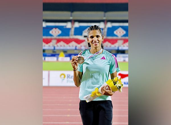 Sports News | I Will Look to Clear 4.30m-mark: India's Pole Vaulter Baranica Ahead of Asian Athletics Championships