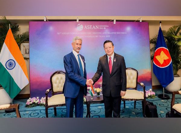 World News | Jaishankar Meets ASEAN Secretary-General, Discusses Development of Comprehensive Strategic Partnership