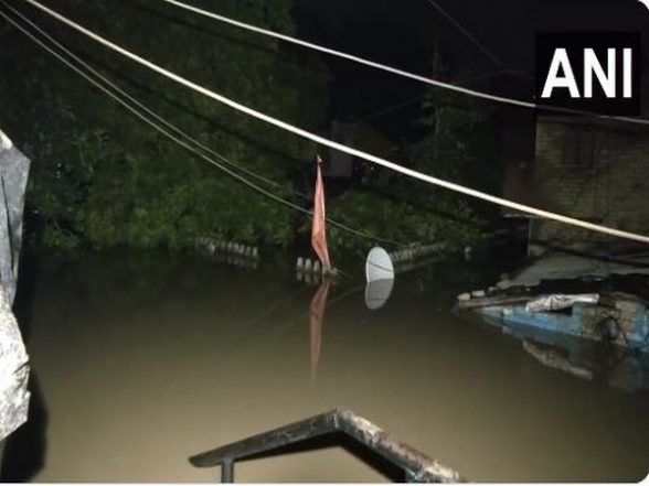 India News | Delhi: Cremation Grounds Near Yamuna Face Flooding, MCD Issues Advisory - Vimarsana News