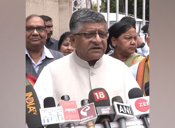 India News | “Gross Violation of Law… Women Living in Fear”: BJP’s Ravi Shankar Prasad After Meeting WB Governor