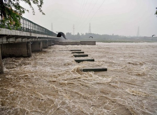 India News | Northern Railways Cancel Train Operations as Precautionary Measure Amid Flash Floods