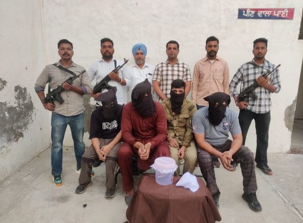 India News | Punjab Police Arrest One Aide of Gangsters Lawrence Bishnoi, Goldy Brar