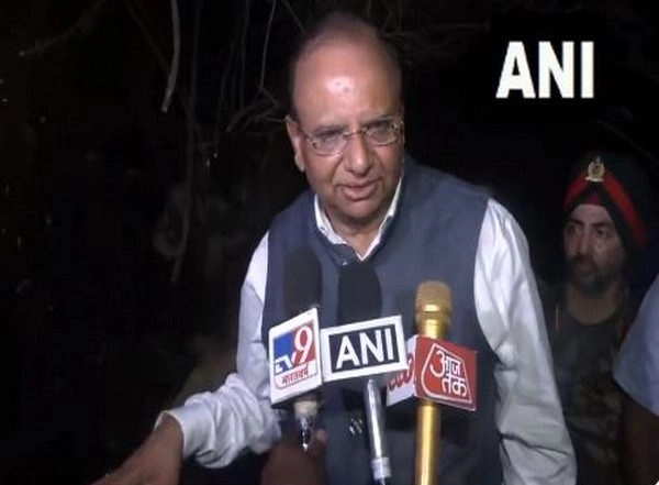 India News | Restoration Work of Bund at I&FC Regulator Completed, Water Starts Receding: Delhi LG