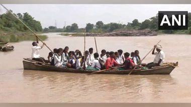 India News | Maharashtra: Children Risk Lives to Reach School on Overcrowded Boats