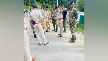 India News | Amarnath Yatra: ADGP Kashmir Visits Nunwan Base Camp, Reviews Security Arrangements