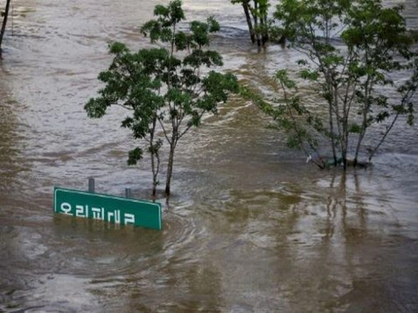 At Least 40 Killed Nationwide as South Korea Batters Heavy Rains
