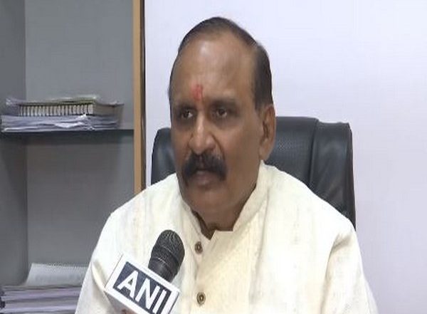 India News | Kejriwal Has No Knowledge of Water Management: Former UP Chief Secretary on Delhi Floods