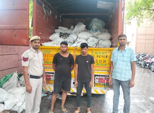 India News | Delhi Police Busts Gang Producing Fake Pesticides, 4 Arrested