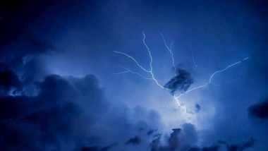 World News | Pakistan: Dust Storm, Thunderstorm Likely in Many Sindh Districts