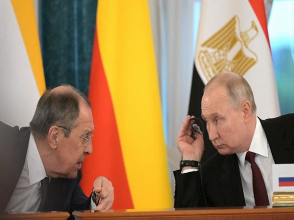 World News | Russian President Putin to Virtually Participate in BRICS Summit in South Africa - Vimarsana News