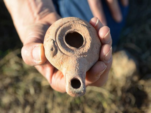 World News | Israel Having Trouble Getting Back Antiquities Loaned to White House - Vimarsana News