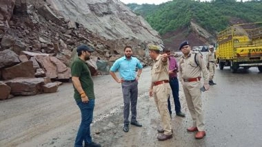 India News | J-K: DC Udhampur Inspects Landslides Clearance Work at Dewal Bridge on NH