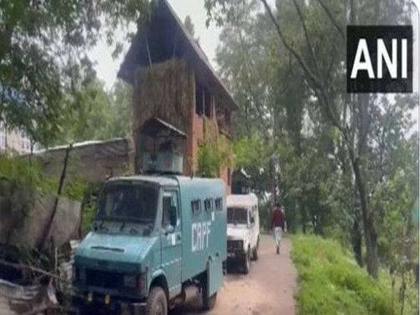 India News | NIA Raids 5 Locations in Kashmir in Terror Conspiracy Case Against Newly Floated Outfits of Banned Terrorist Organisations - Vimarsana News