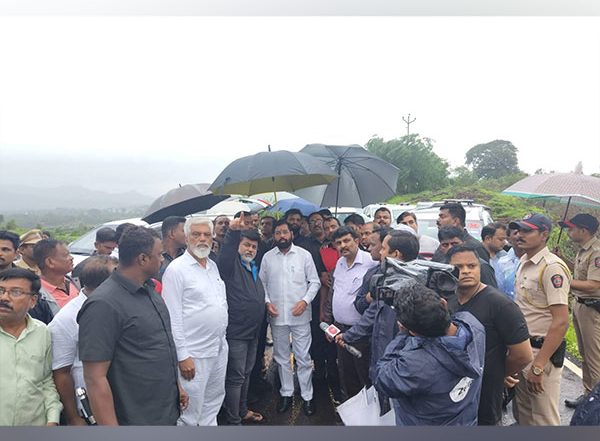 India News | Raigad Landslide: Maharashtra CM Announces Rs 5 Lakh Ex Gratia for Deceased's Kin