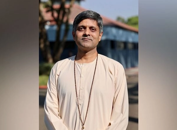 Business News | Power of Thought - Guru Poornima Talk by Shri L Ramaswamy, Senior Disciple of Swami A. Parthasarathy