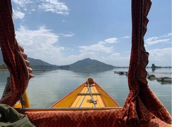 India News | Reviving the Majestic Icons - Dal Lake’s Historic Houseboats Get a New Lease on Life