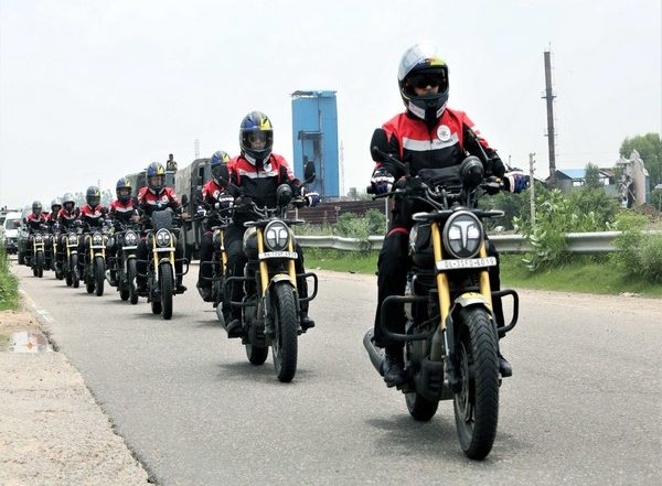 Kargil Vijay Diwas 2023: Tri-Services All Women Motorcycle Rally Reaches Jammu, Honours Heroes of Kargil War