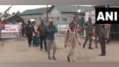 India News | J-K: Fresh Batch of Pilgrims Leaves from Srinagar for Amarnath Yatra