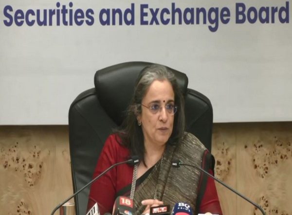Business News | SEBI Working on Instant Settlement of Stock Market Transactions