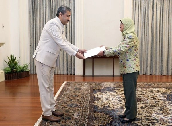 World News | India's High Commissioner Ambule Presents Credentials to Singapore President