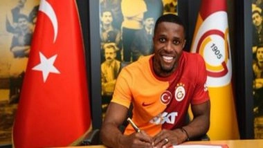 Sports News | Turkish Football Club Galatasaray Signs Wilfried Zaha on Three-year Deal