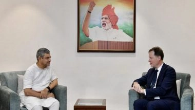 World News | Ashwini Vaishnaw, President of Meta’s Global Affairs Nick Clegg Discuss Safety of WhatsApp Users