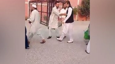 World News | Pakistan Tehreek-e-Insaf Leader Ali Mohammad Khan Released from Prison