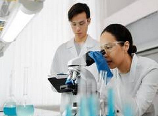 Science News | Study Finds How Solar-powered Microbes Turn CO2 into Bioplastic